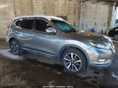 5N1AT2MV1HC764555 2017 NISSAN ROGUE