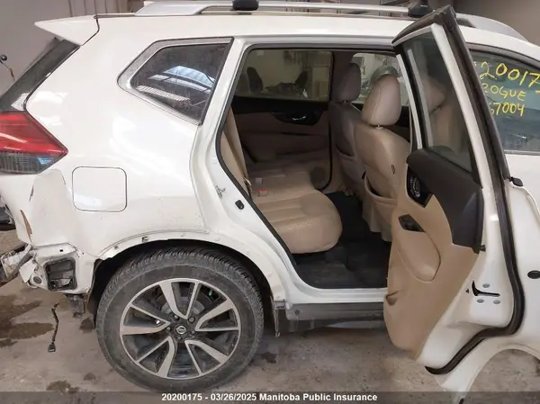 5N1AT2MV1HC767004 2017 NISSAN ROGUE - Image 8