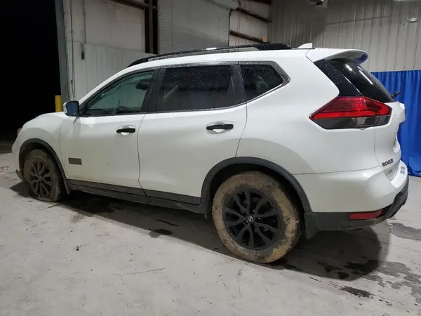 5N1AT2MV1HC767956 2017 NISSAN ROGUE - Image 2
