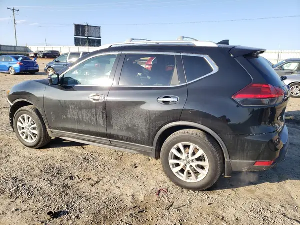 5N1AT2MV1HC768122 2017 NISSAN ROGUE - Image 2