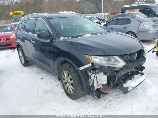 5N1AT2MV1HC768654 2017 NISSAN ROGUE - Image 1