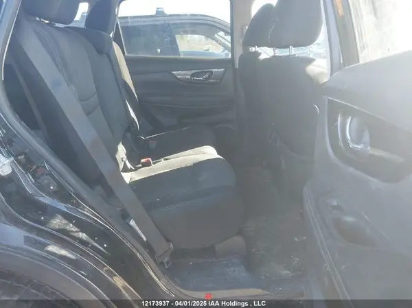 5N1AT2MV1HC768654 2017 NISSAN ROGUE - Image 8