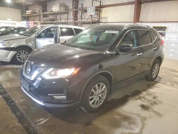 5N1AT2MV1HC787656 2017 NISSAN ROGUE - Image 1