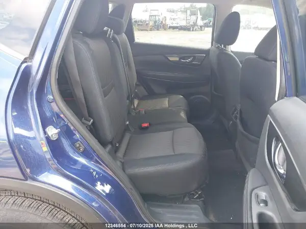 5N1AT2MV1HC792579 2017 NISSAN ROGUE - Image 8