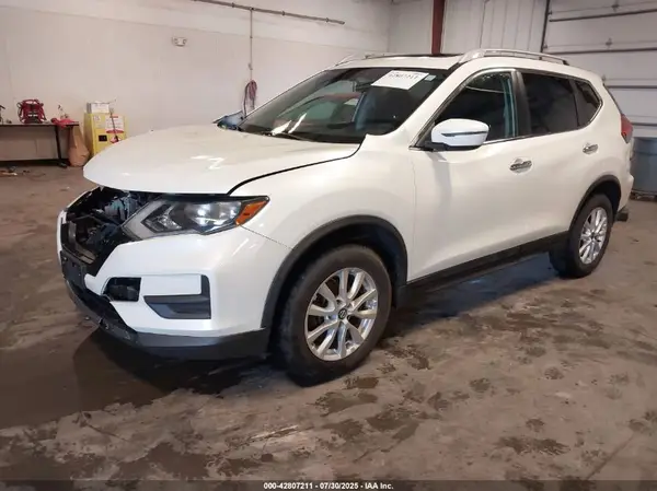 5N1AT2MV1HC797541 2017 NISSAN ROGUE - Image 2