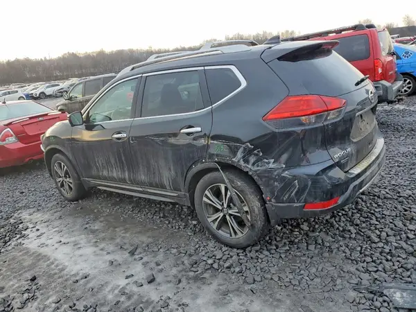 5N1AT2MV1HC797569 2017 NISSAN ROGUE - Image 2