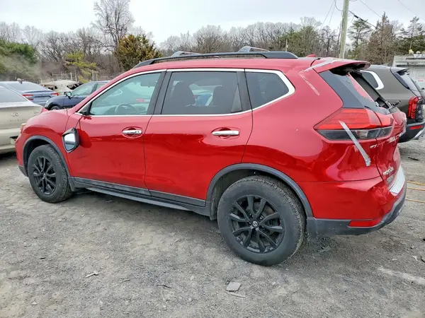 5N1AT2MV1HC802270 2017 NISSAN ROGUE - Image 2