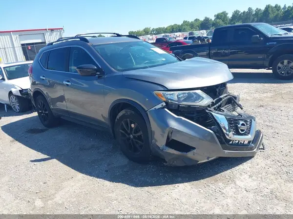 5N1AT2MV1HC803449 2017 NISSAN ROGUE - Image 1