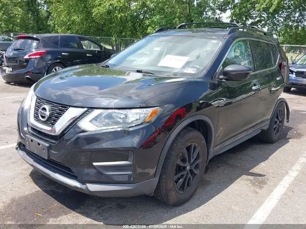 5N1AT2MV1HC807470 2017 NISSAN ROGUE - Image 2