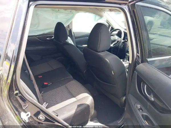 5N1AT2MV1HC807470 2017 NISSAN ROGUE - Image 8
