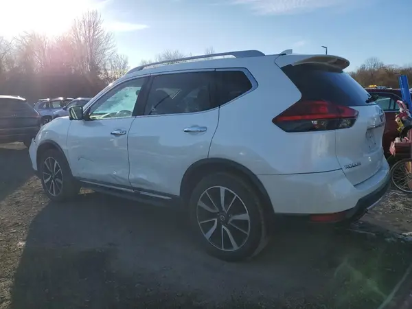 5N1AT2MV1HC807727 2017 NISSAN ROGUE - Image 2