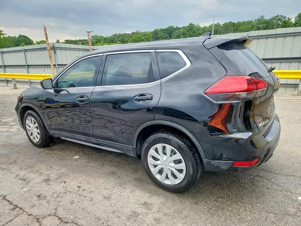 5N1AT2MV1HC811504 2017 NISSAN ROGUE - Image 2