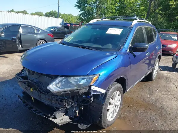 5N1AT2MV1HC812412 2017 NISSAN ROGUE - Image 2