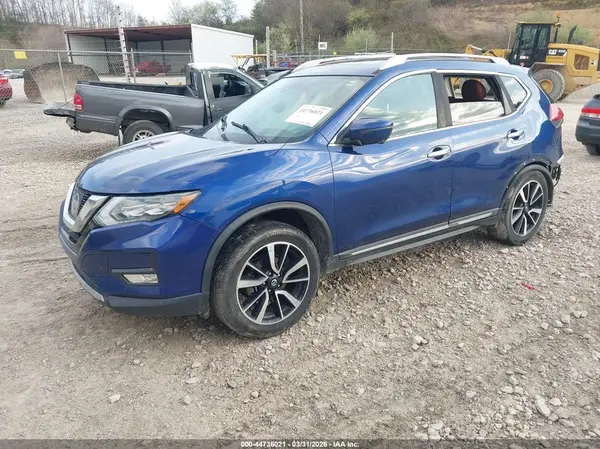 5N1AT2MV1HC812653 2017 NISSAN ROGUE - Image 2