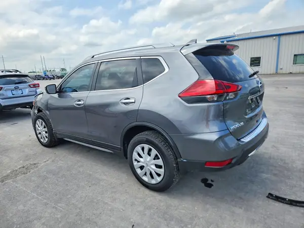 5N1AT2MV1HC817903 2017 NISSAN ROGUE - Image 2