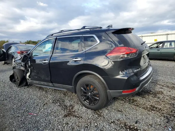 5N1AT2MV1HC819571 2017 NISSAN ROGUE - Image 2