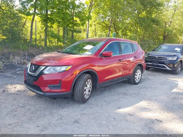5N1AT2MV1HC820364 2017 NISSAN ROGUE - Image 2