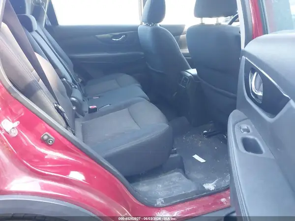 5N1AT2MV1HC820364 2017 NISSAN ROGUE - Image 8