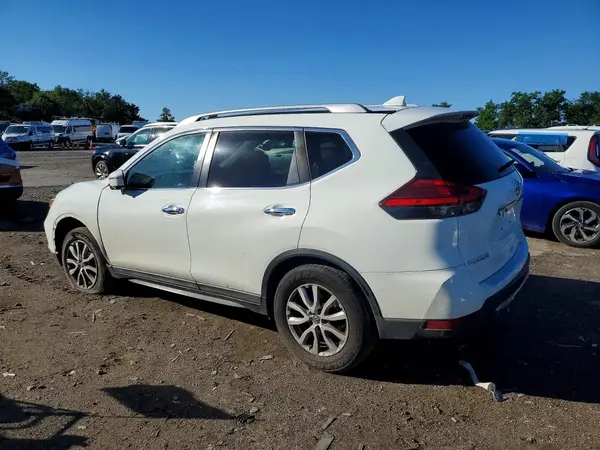 5N1AT2MV1HC821045 2017 NISSAN ROGUE - Image 2