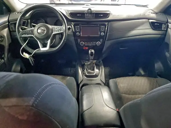 5N1AT2MV1HC822566 2017 NISSAN ROGUE - Image 8
