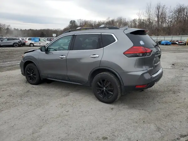 5N1AT2MV1HC823085 2017 NISSAN ROGUE - Image 2