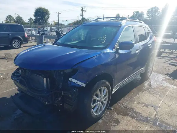 5N1AT2MV1HC825841 2017 NISSAN ROGUE - Image 2
