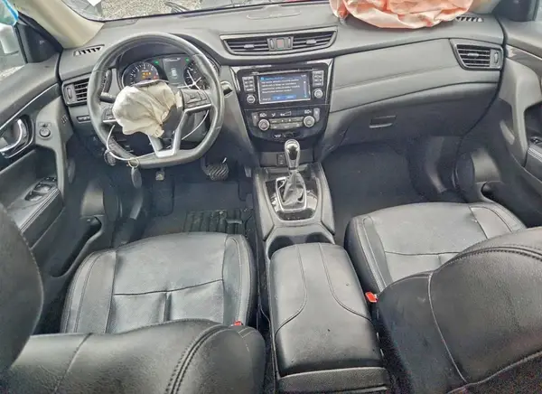 5N1AT2MV1HC828061 2017 NISSAN ROGUE - Image 8
