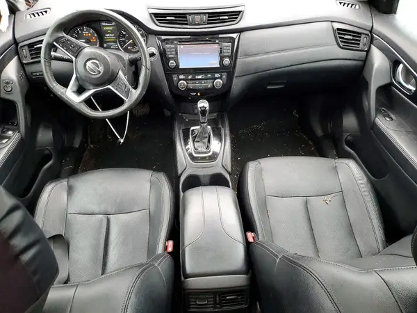 5N1AT2MV1HC833244 2017 NISSAN ROGUE - Image 8