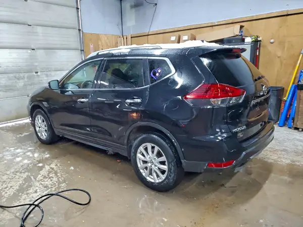 5N1AT2MV1HC839755 2017 NISSAN ROGUE - Image 2