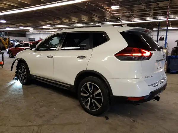 5N1AT2MV1HC839898 2017 NISSAN ROGUE - Image 2