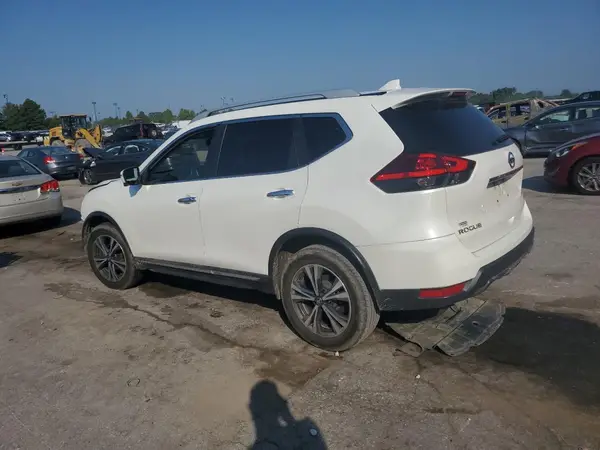 5N1AT2MV1HC840632 2017 NISSAN ROGUE - Image 2