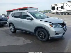 5N1AT2MV1HC840811 2017 NISSAN ROGUE