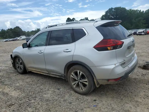 5N1AT2MV1HC843773 2017 NISSAN ROGUE - Image 2