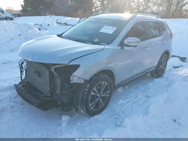 5N1AT2MV1HC844860 2017 NISSAN ROGUE - Image 2