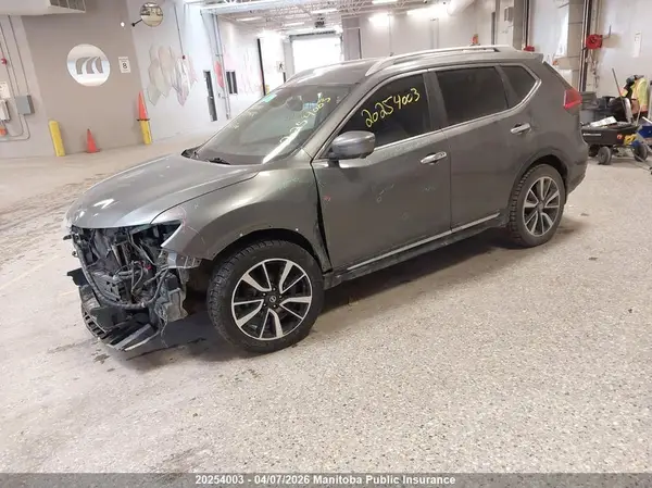 5N1AT2MV1HC849895 2017 NISSAN ROGUE - Image 2