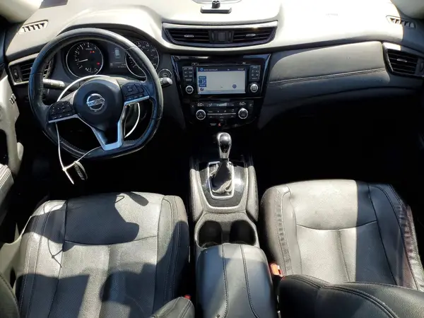 5N1AT2MV1HC858628 2017 NISSAN ROGUE - Image 8