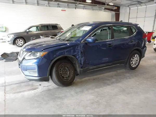 5N1AT2MV1HC863151 2017 NISSAN ROGUE - Image 2