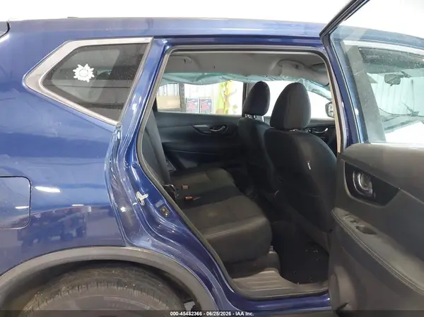 5N1AT2MV1HC863151 2017 NISSAN ROGUE - Image 8
