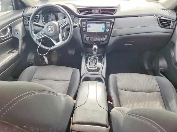 5N1AT2MV1HC865997 2017 NISSAN ROGUE - Image 8