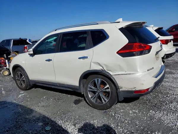 5N1AT2MV1HC866373 2017 NISSAN ROGUE - Image 2