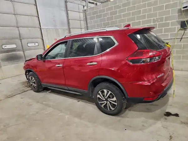 5N1AT2MV1HC868284 2017 NISSAN ROGUE - Image 2