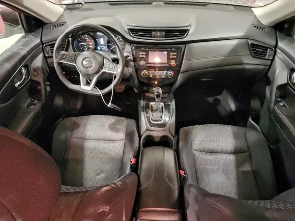 5N1AT2MV1HC868284 2017 NISSAN ROGUE - Image 8