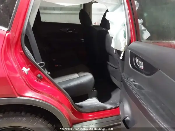 5N1AT2MV1HC868446 2017 NISSAN ROGUE - Image 8