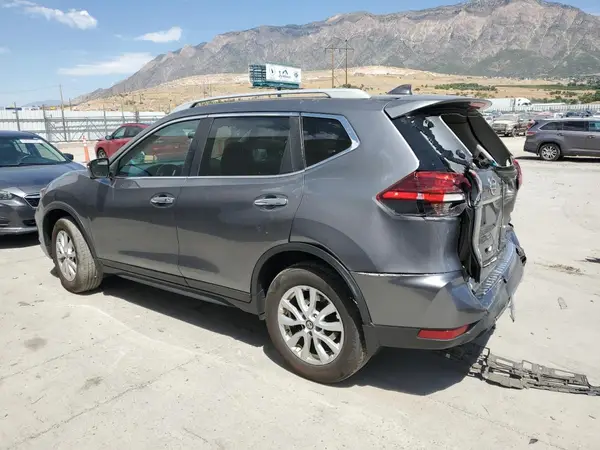 5N1AT2MV1HC871704 2017 NISSAN ROGUE - Image 2