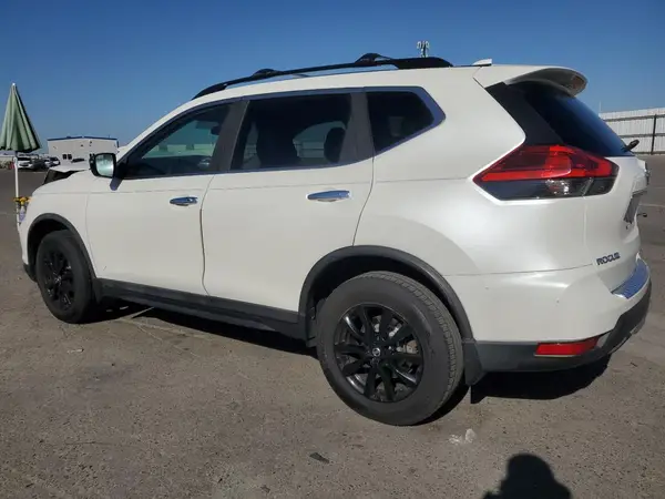 5N1AT2MV1HC873002 2017 NISSAN ROGUE - Image 2