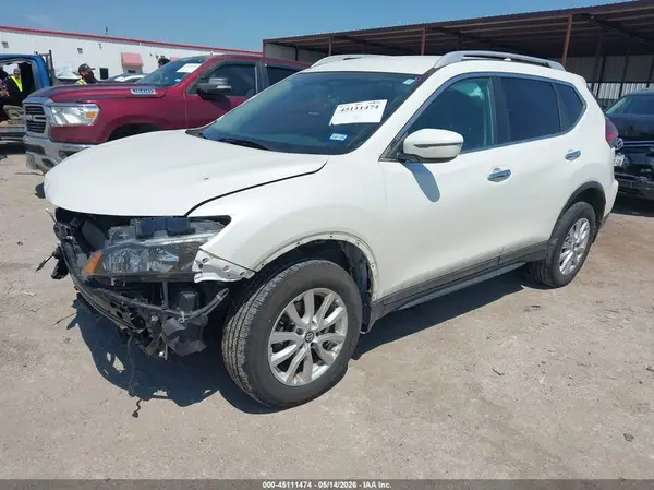 5N1AT2MV1HC873775 2017 NISSAN ROGUE - Image 2