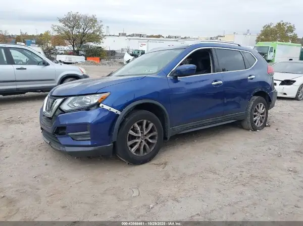 5N1AT2MV1HC882072 2017 NISSAN ROGUE - Image 2