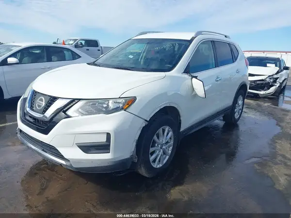 5N1AT2MV1HC882847 2017 NISSAN ROGUE - Image 2