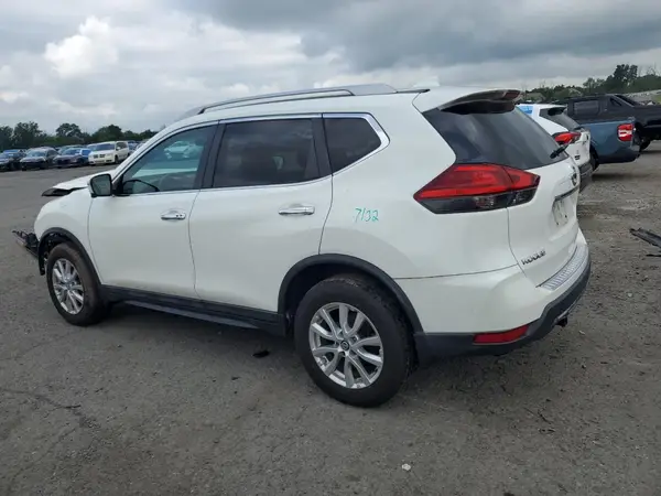 5N1AT2MV1HC884582 2017 NISSAN ROGUE - Image 2
