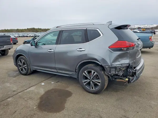 5N1AT2MV1HC889362 2017 NISSAN ROGUE - Image 2